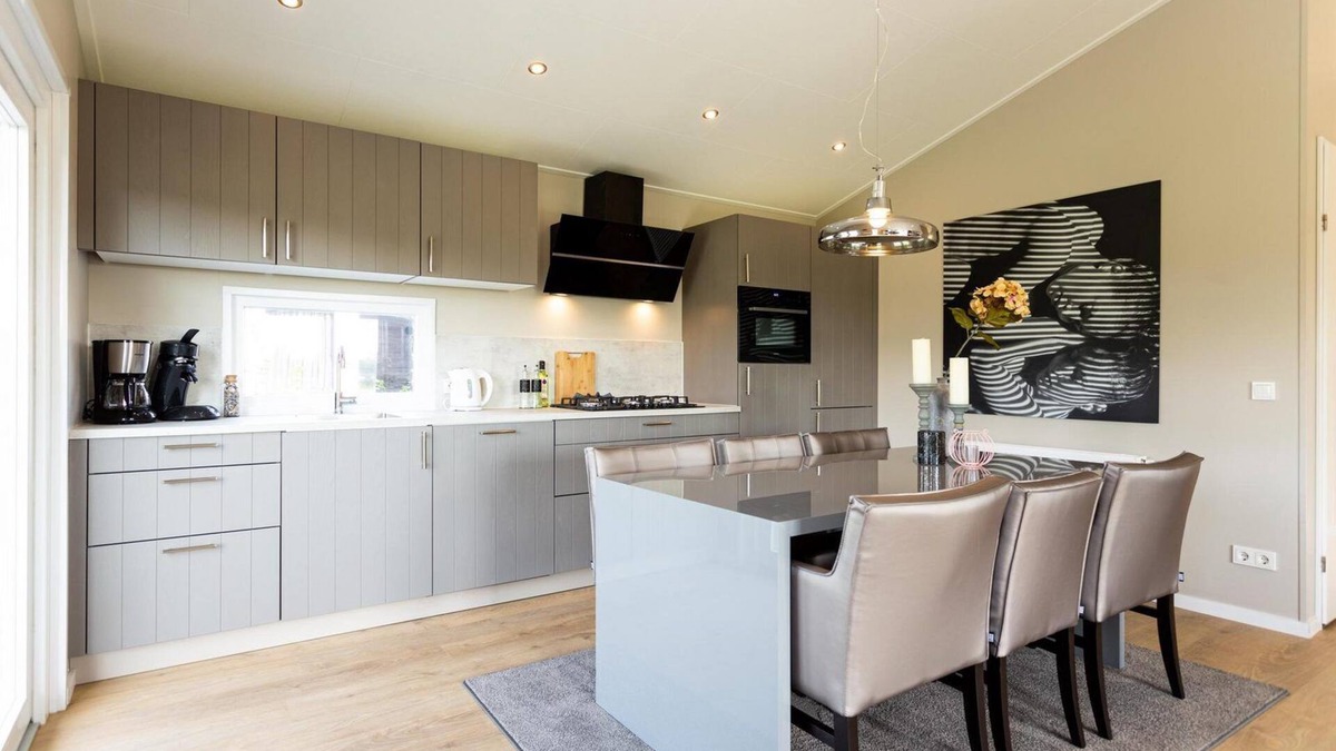 Nieuwerkerk aan den IJssel Ski Chalet | ✓ Leijhoeve at Parc de IJsselhoeve ✓ Holiday home for 4 persons ✓ Located in Nieuwerkerk aan den IJssel (Zuid-Holland) ✓ Holiday park next to the IJssel ✓ Book directly through the park