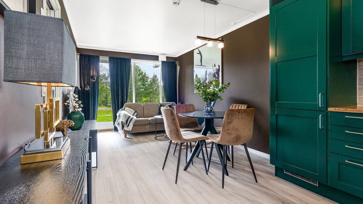 Beitostolen Apartment | Leilighet på Beitostølen. Terrasse og Parkering
