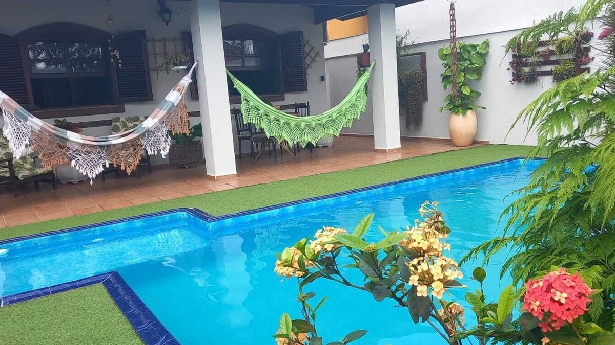 Florida House | Leisure corner: beach, swimming pool, barbecue, parking spaces, air and trails with waterfall