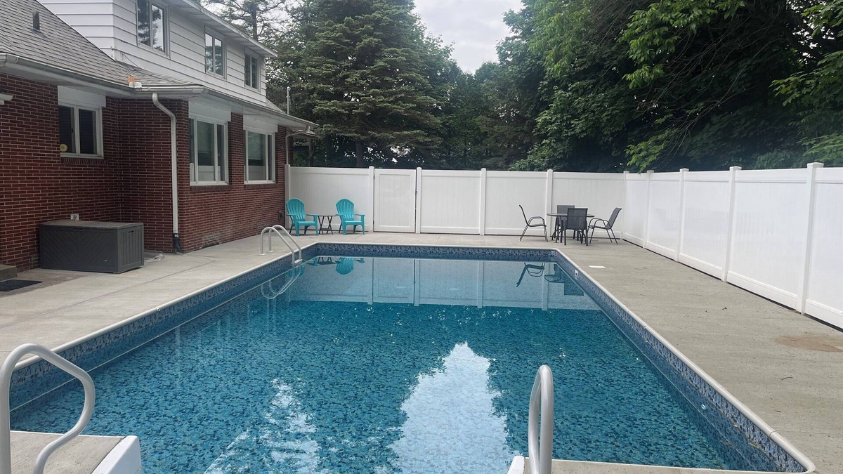 Ludington House | Leisure on Lakeshore, Welcome to Leisure on Lakeshore, Ludington