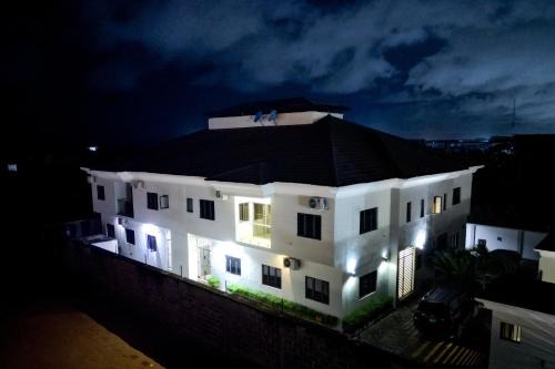 Ofin House | Lekki holiday shortlet
