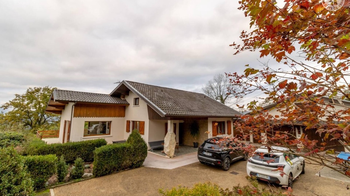 Saint-Ours House | LELETTE REFUGE