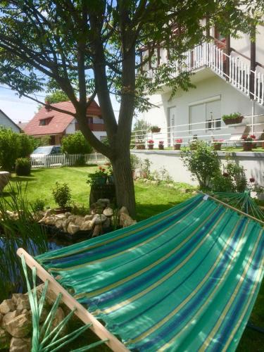 Balatonlelle Apartment | Lelle-kert Apartman 02