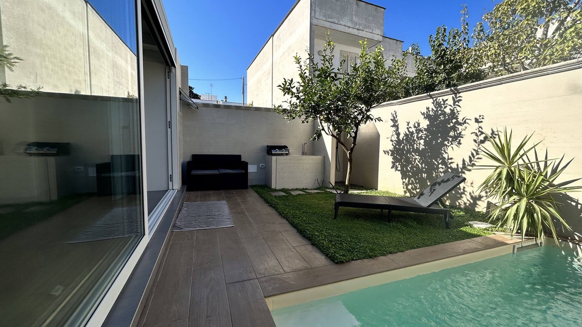 Torre dell'Orso House | Lemaree vacation home in Torre Dell'orso with pool Three minutes from the beach
