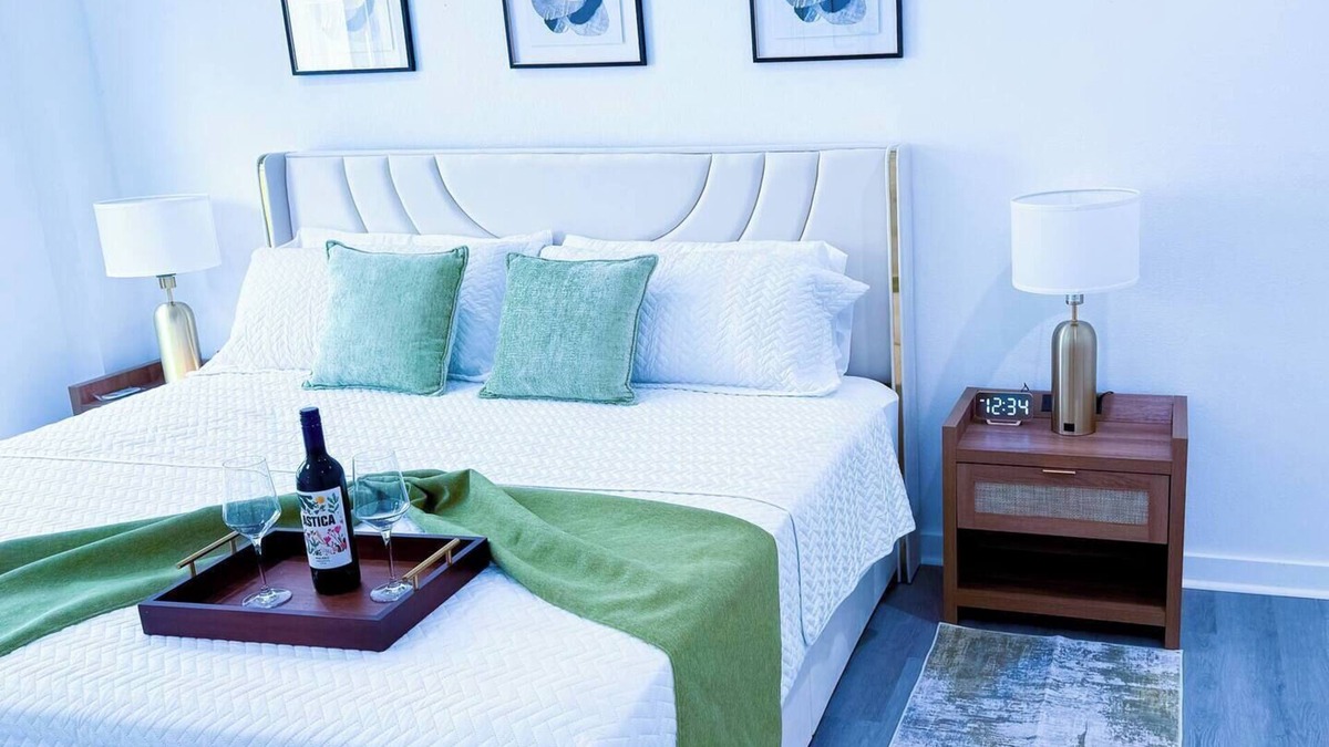 Odessa Apartment | Lemon Luxury Apartment - 7PPL I Top - BBQ - Parking