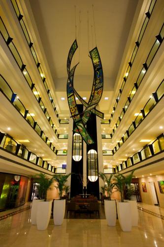 South Tukoganj Hotel | Lemon Tree Hotel, Indore