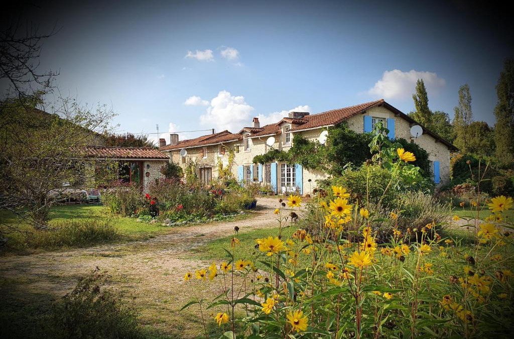 Les Essards House | Lemoniegites