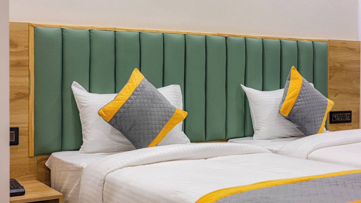 Kukatpally Housing Board Colony Hotel | Lemonridge Hotels KPHB