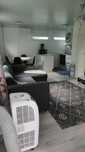 Oulunsalo Apartment | Lentokenttästudio, Oulu Airport studio