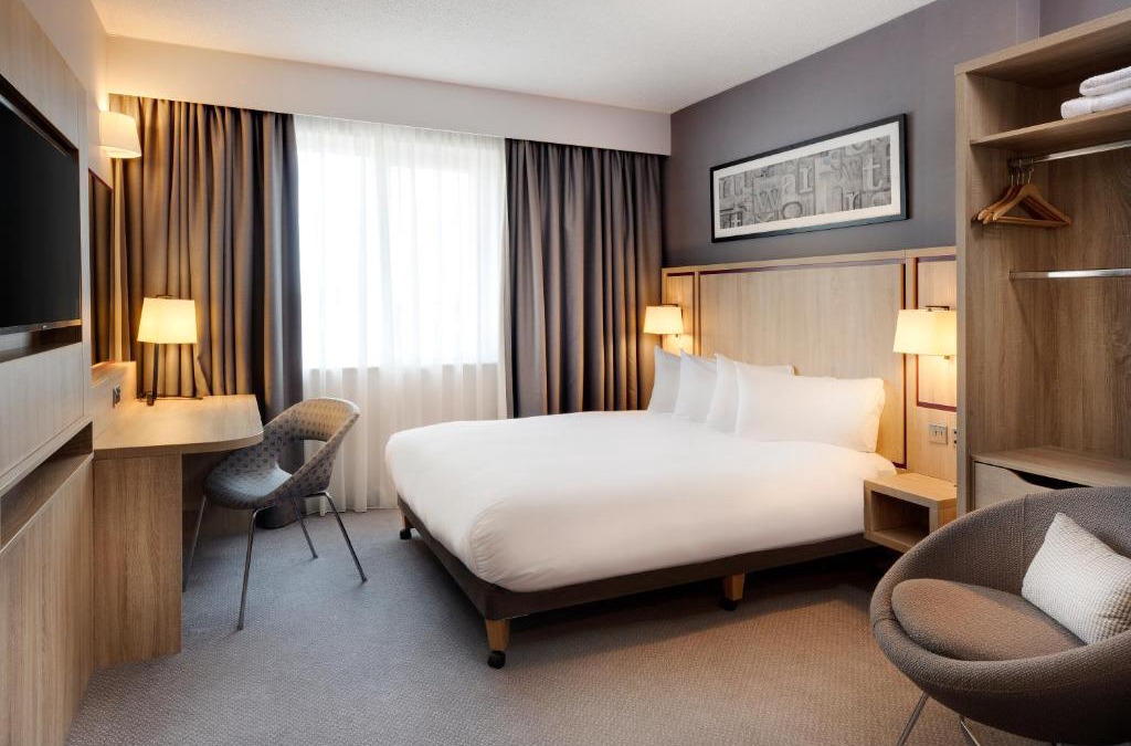Watford Town Centre Hotel | Leonardo Hotel London Watford