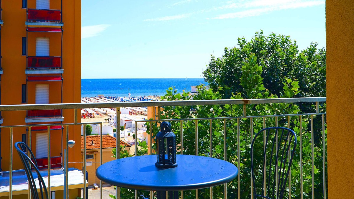 Rivazzurra Apartment | Leone sea view apartments on the Rimini seafront