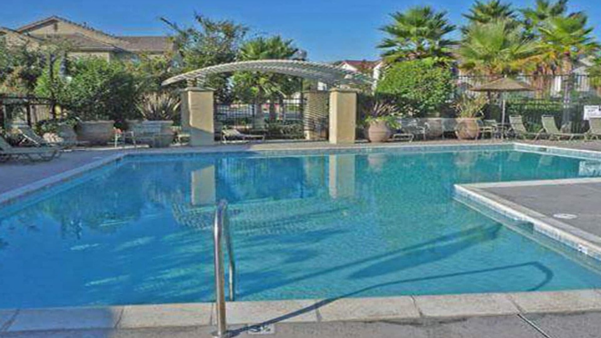 North Natomas House | LePark WHITE Luxury with Pool & Spa Next to Downtown Airport Golden 1, Hospitals