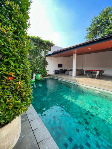 Bandung Villa | LeRoca Villa