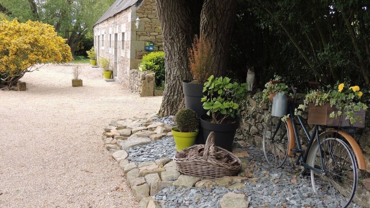 Ploumilliau Cottage | Les 3 Voiles * - Former stable - Pink Granite Coast