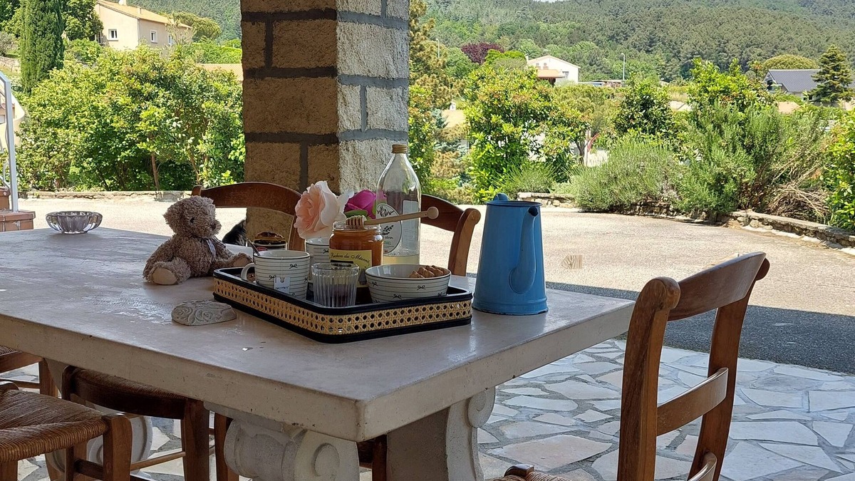 Veyras Apartment | Les 4 saisons "Les 4 saisons": charming accommodation in the heart of the Ardèche
