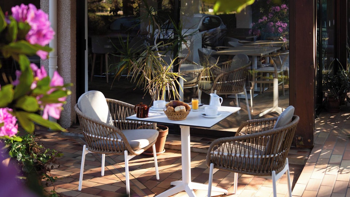 Les Estagnots House | Les Acanthes