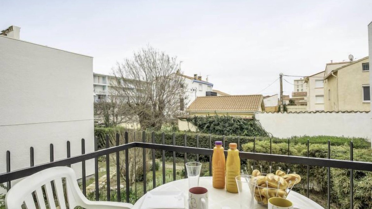 La Jetee Apartment | Les Amandiers by Interhome