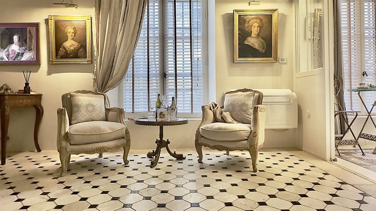 Avignon City Centre Apartment | LES ANGES DELUXE 5* LUXURY HOME - FREE PARKING & JAGUAR SERVICE - PRIVATE TOURS