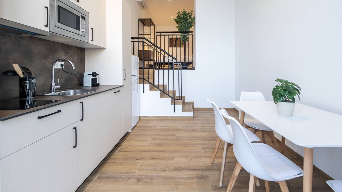 Montolivet Apartment | Les Arts Turia 2 by Concept Flats