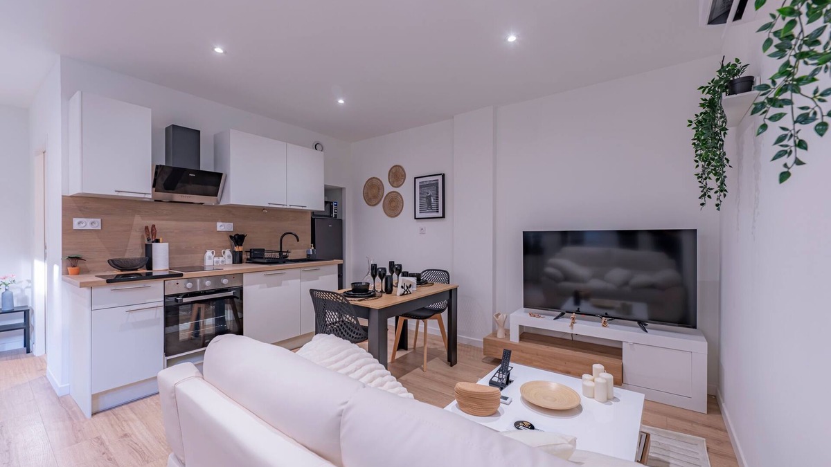 La Cote-Saint-Andre Apartment | Les Beaux Rêves - A 1h de Lyon