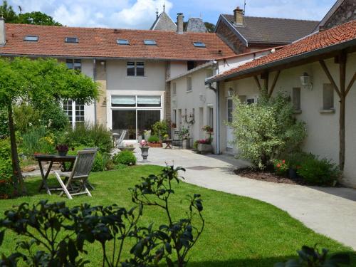 Lavannes House | Les Célestines