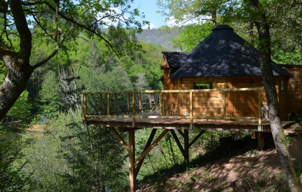 Saint-Cyprien-sur-Dourdou Other | Les cabanes du Duzou