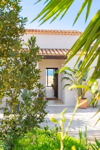 Sausset-les-Pins Bed & Breakfast | Les Cactus Bleus