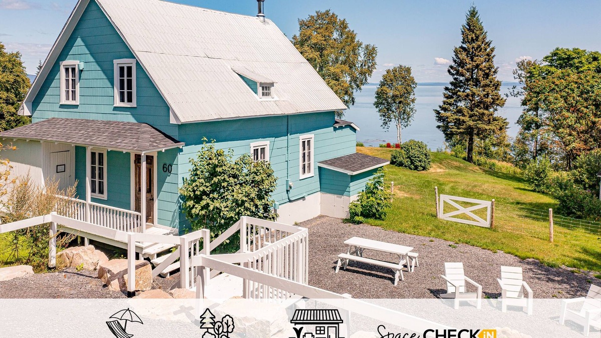 Saint Irenee Ski Chalet | Les Capelans | indoor and outdoor Fireplaces | BBQ | River View