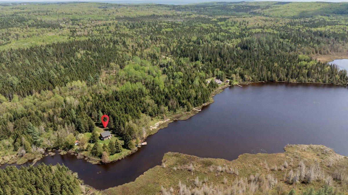 Saint-Alfred House | Les Chalets au Lac Volet | Private Lake | Chalet 2