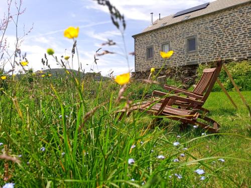 Fay-sur-Lignon Bed & Breakfast | Les chambres d'hôtes de la croisée en Auvergne