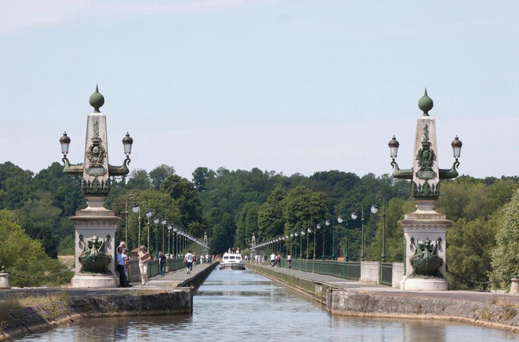 Cernoy-en-Berry Apartment | LES CHAMPS