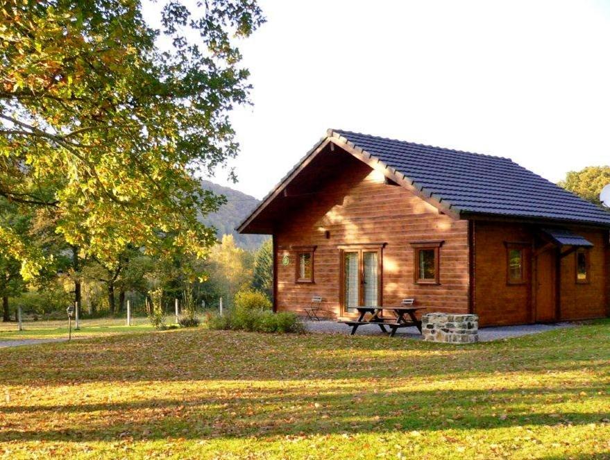 Vireux-Wallerand House | Les chenes