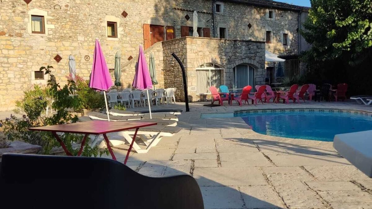 Saint-Alban-sous-Sampzon Apartment | Les cigales studio rental in Ardèche near vallon pont d'arc