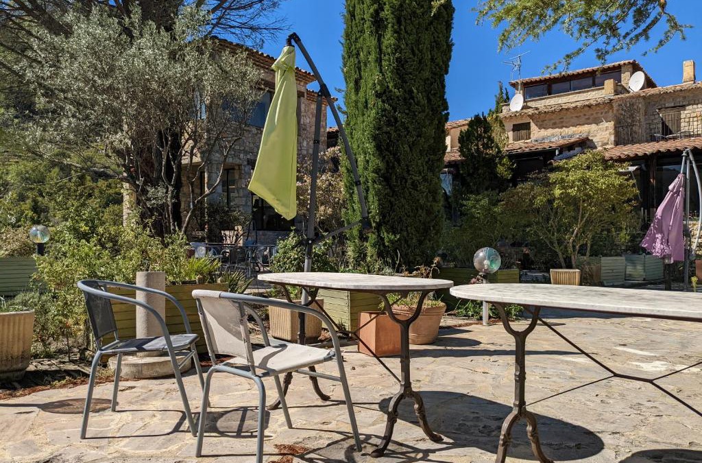 Aubres Bed & Breakfast | Les Colombes