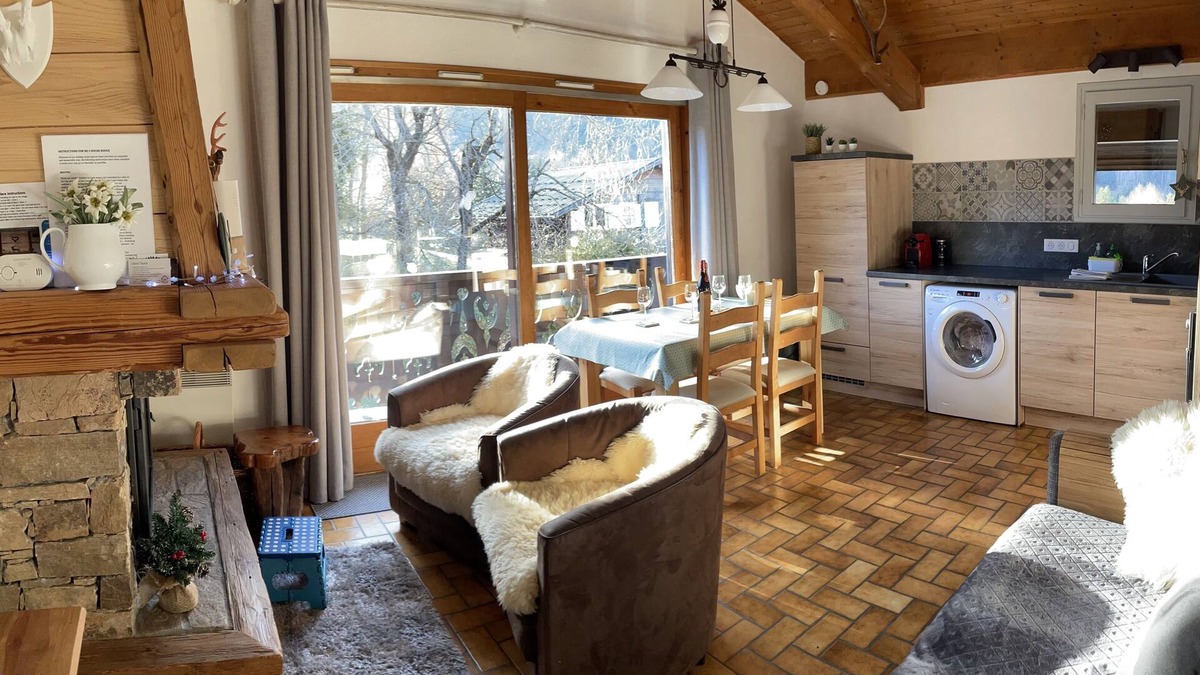 Les Contamines-Montjoie Apartment | Les Contamines Alpine Style Apartment, With Fireplace And 360' Mountain Views