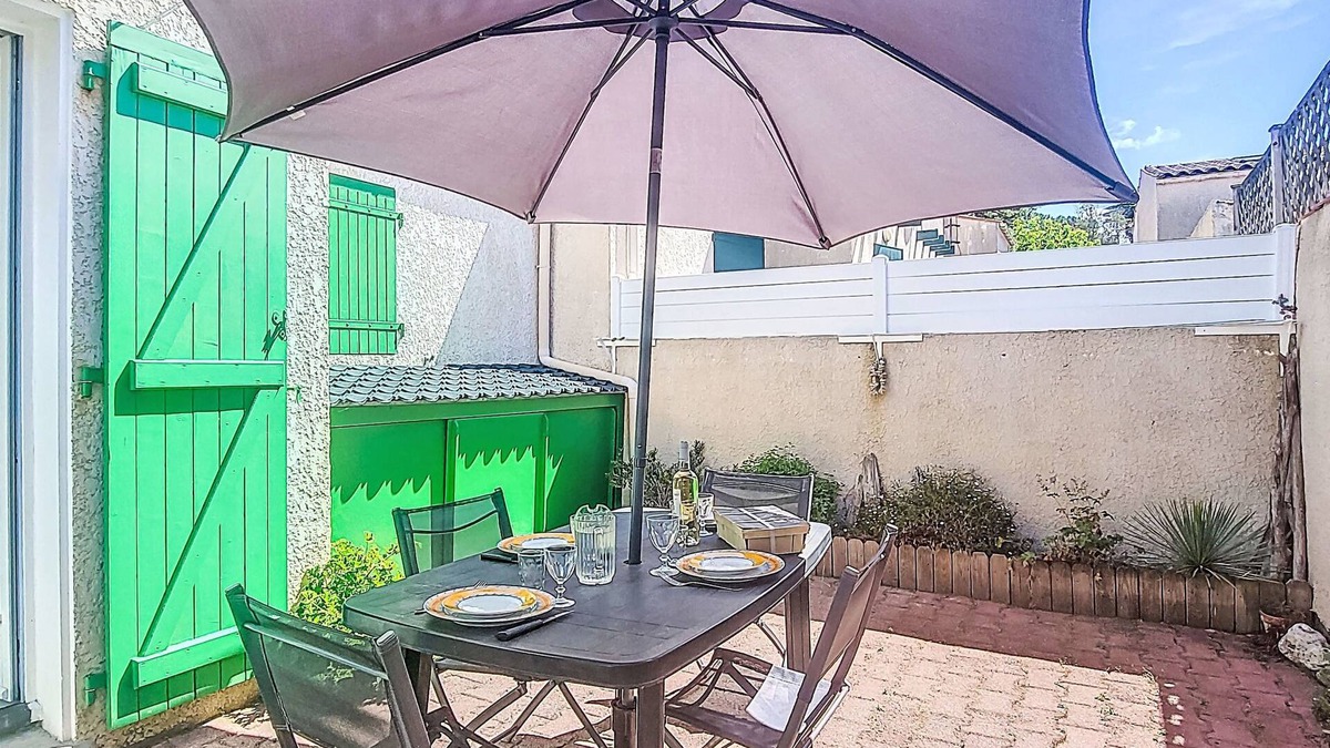 Domino House | Les Conches by Interhome