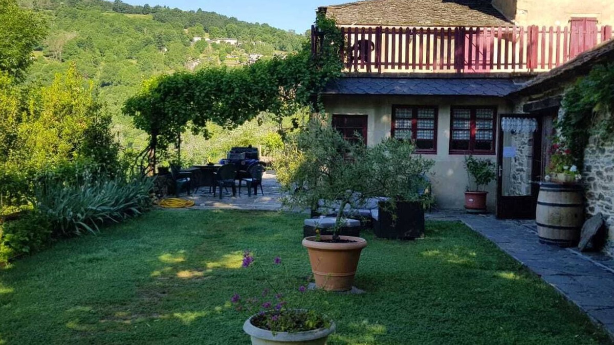 Saint-Julien-d'Arpaon House | Les Copains à Bord - Gîtes