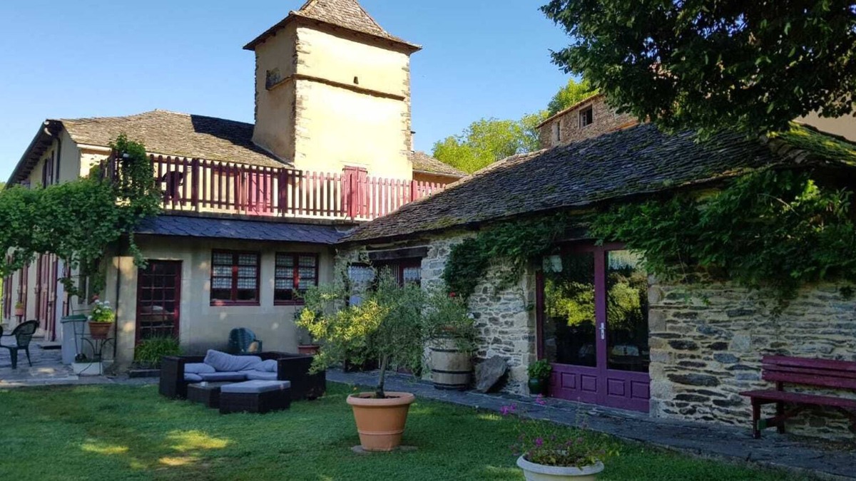 Saint-Julien-d'Arpaon Bed & Breakfast | Les Copains à Bord - Chambres D'hôtes et Roulottes