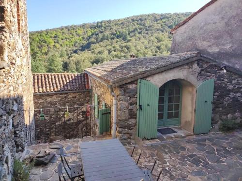 Saint-Andre-de-Majencoules House | Les Deux Voutes de Camias - Gite en Cévennes