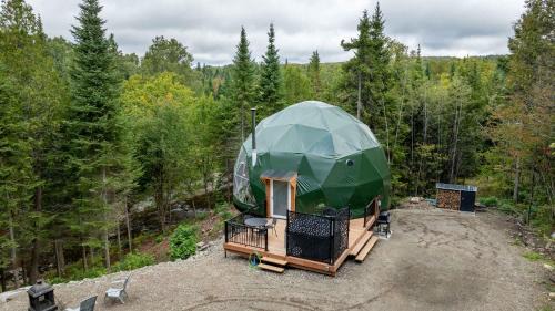 Montmagny Regional County Municipality Ski Chalet | Les Domes de la Riviere Alick SPA et Riviere