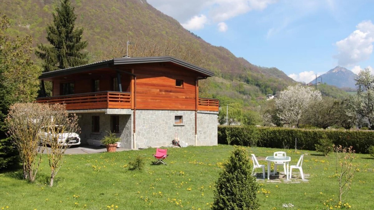 Montailleur House | LES Envers - Montailleur