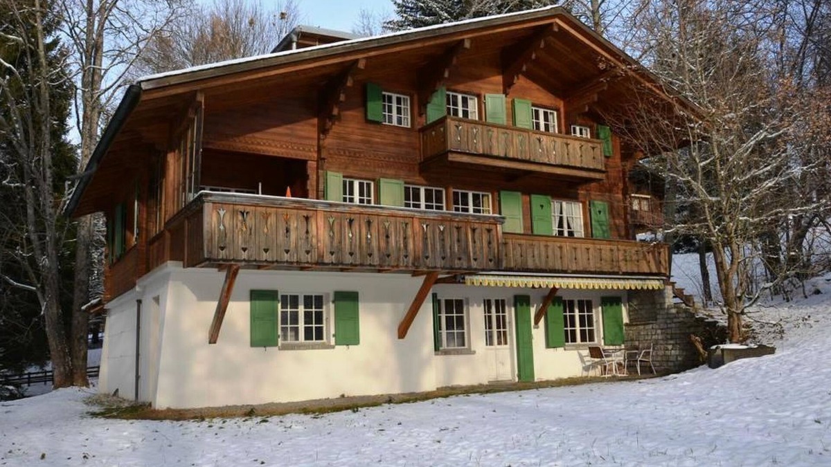 Saanenmöser Apartment | Les Erables, Chalet by Interhome