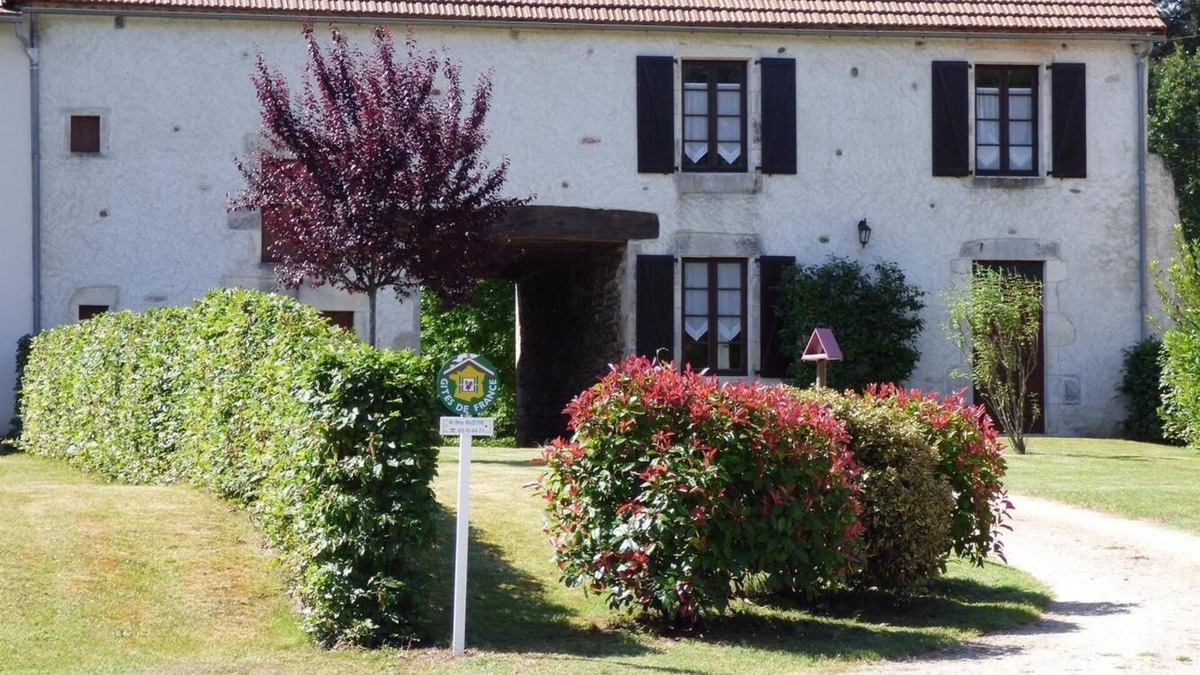 Prudhomat House | LES ESCOUANNES - PRUDHOMAT
