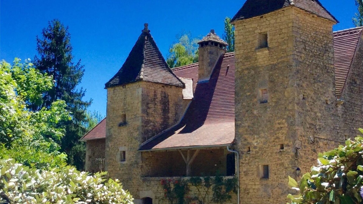 Villefranche-du-Perigord Cottage | Les Fleurs at Manoir Bourgale, central Dordogne, 50 acre park - peace!
