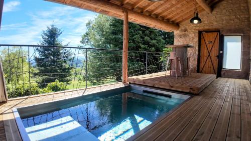Luriecq House | Les Fermes de Manat gîte romantique avec piscine balnéo et sauna