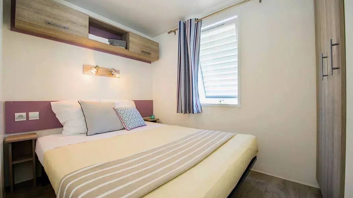 Ivry-la-Bataille House | Les Fontaines Campsite* - Classic XL 3-room mobile home for 4 people