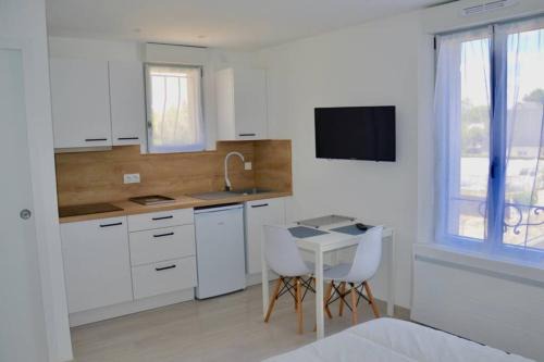 Avoine Apartment | Les Forges studio étage