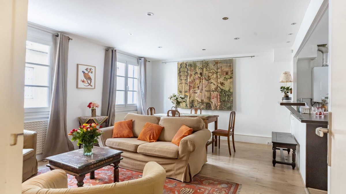 Chartres Apartment | Les Fragrances de Chartres
