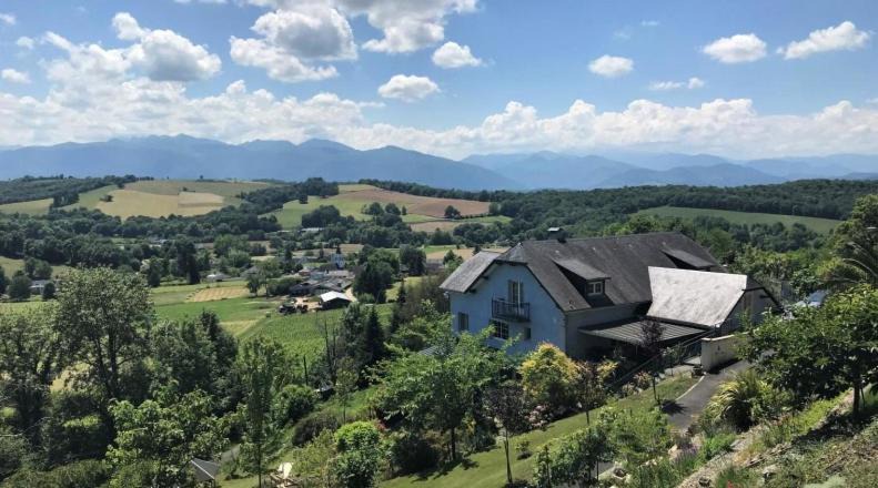 Estialescq Apartment | Les Gîtes de La Maison Bleue d'Estialescq