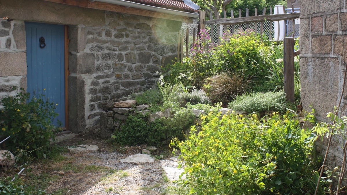 Bugeat Cottage | Les Geais - Versatile accommodation in cottage and quirky barn conversion